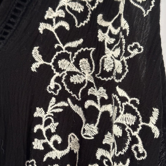 Love Tree black dress - Picture 3 of 3